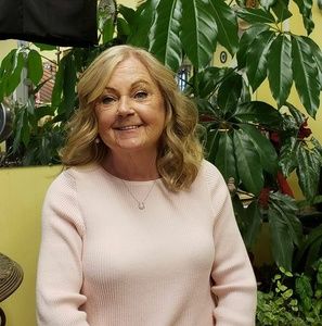 Meet your Posher, Charleen